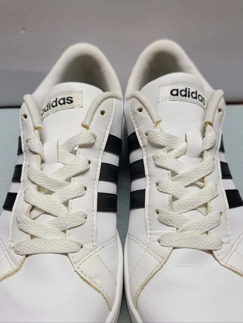 Adidas Baseline Mens AW4299 White Casual Shoes Sneakers Size 5